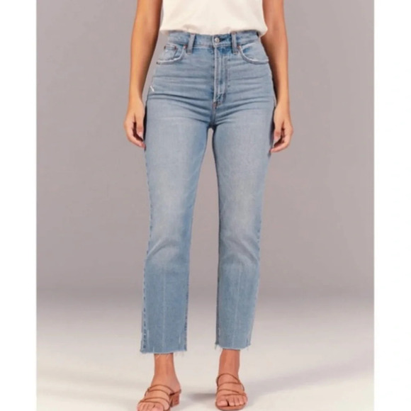 ABERCROMBIE & FITCH Curve Love Ankle Straight Ultra High Rise Jeans - Picture 1 of 10